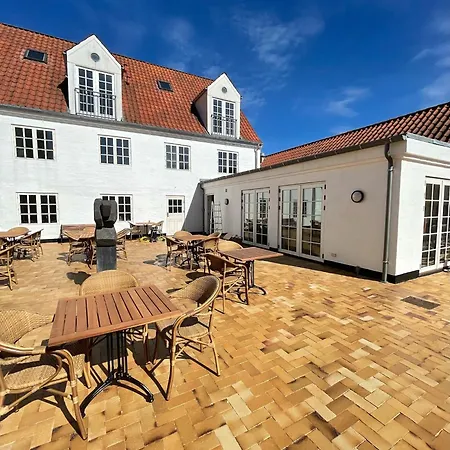 Maris Hotel 3*